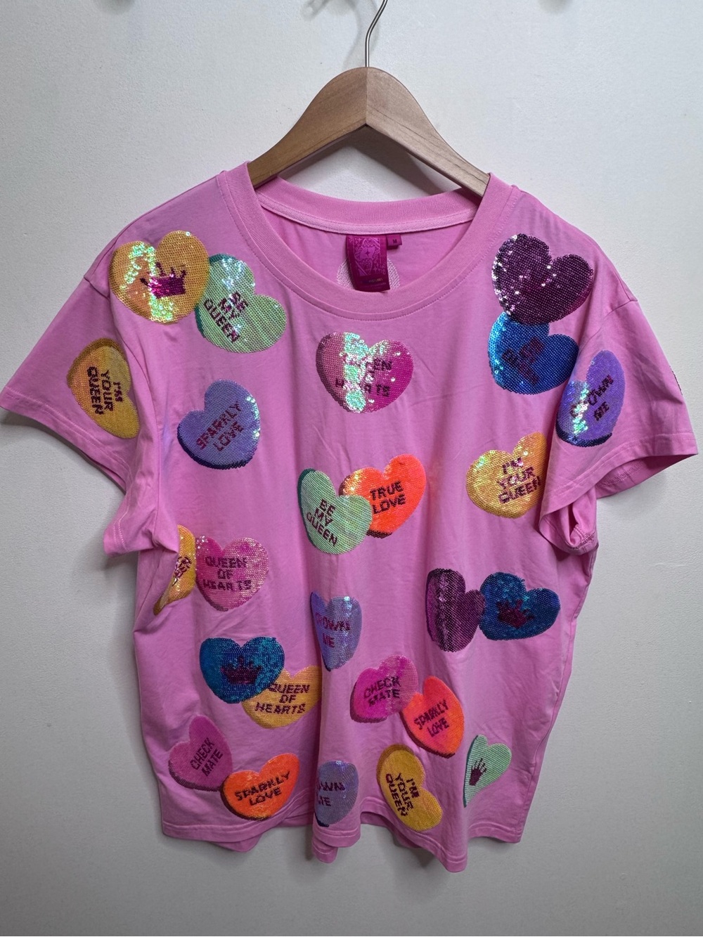 Queen of Sparkles Pink Sequin Heart Graphic Short Sleeve Tee Size M